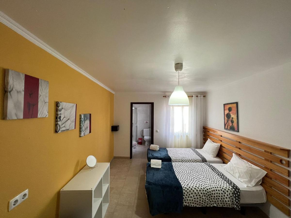 Surf House Helena Hotel บาเลียล ภายนอก รูปภาพ